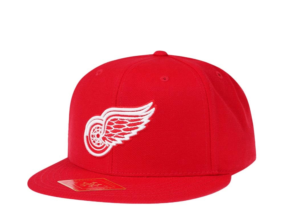 American Needle Detroit Red Wings Classic Fitted Hat