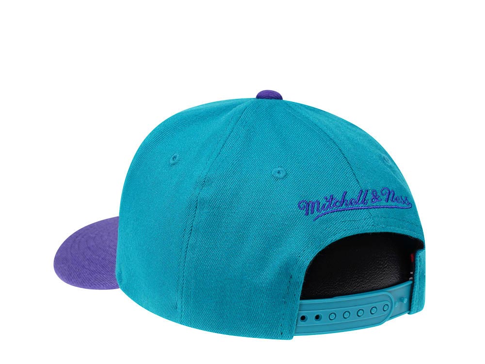 Mitchell & Ness Charlotte Hornets Team Two Tone Red Line Solid Flex Snapback Hat