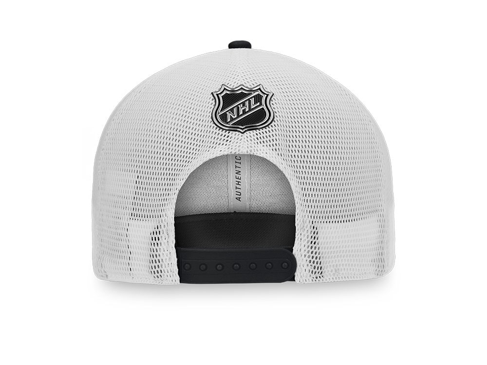 Fanatics Boston Bruins Pro Authentic Locker Room Trucker Snapback Hat