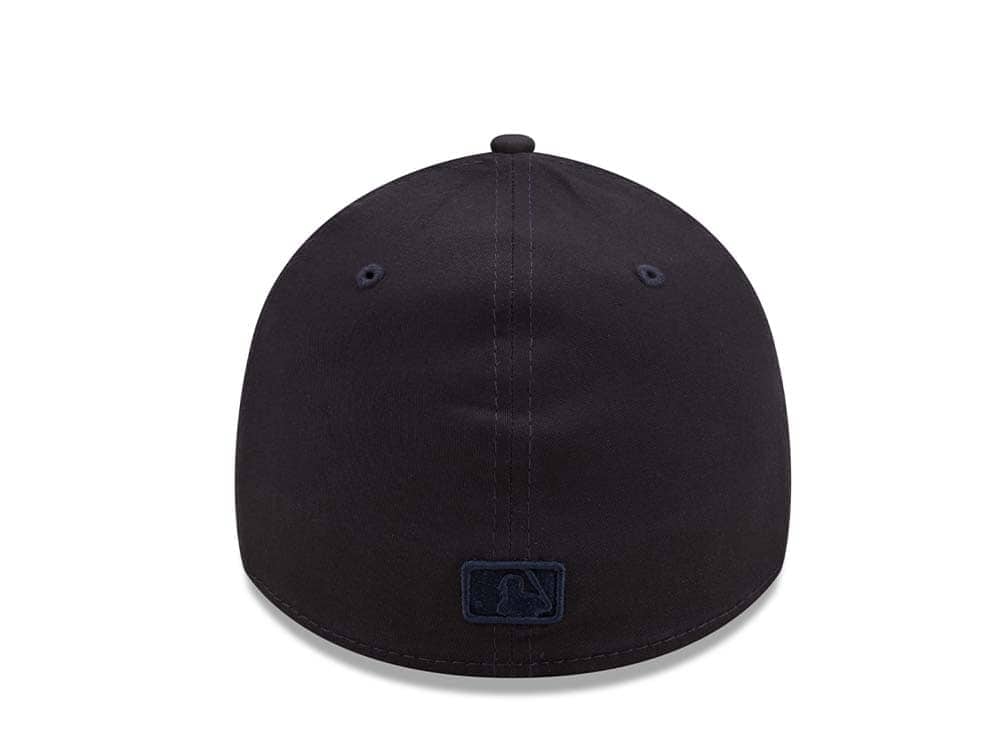 New Era New York Yankees League Essential Navy 39Thirty Stretch Hat