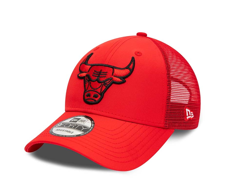 New Era Chicago Bulls Home Field Red 9Forty Trucker Strapback Hat