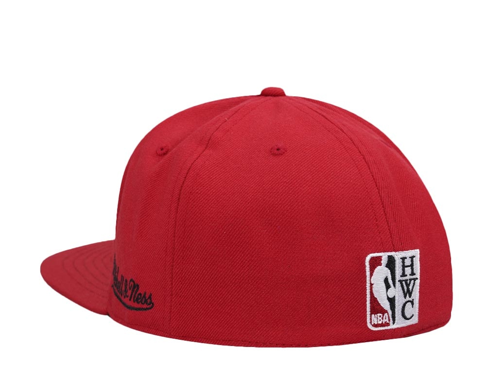 Mitchell & Ness Chicago Bulls Logo History Hardwood Classic Dynasty Fitted Hat