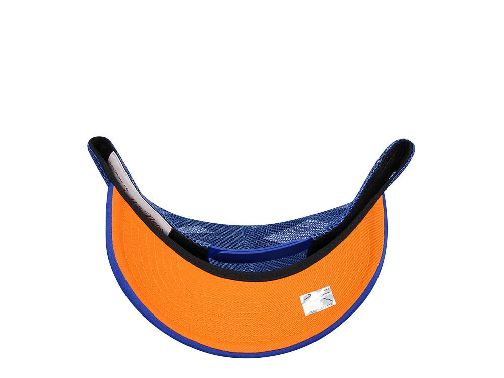 Mitchell & Ness New York Knicks Blue Billboard Trucker Snapback Hat