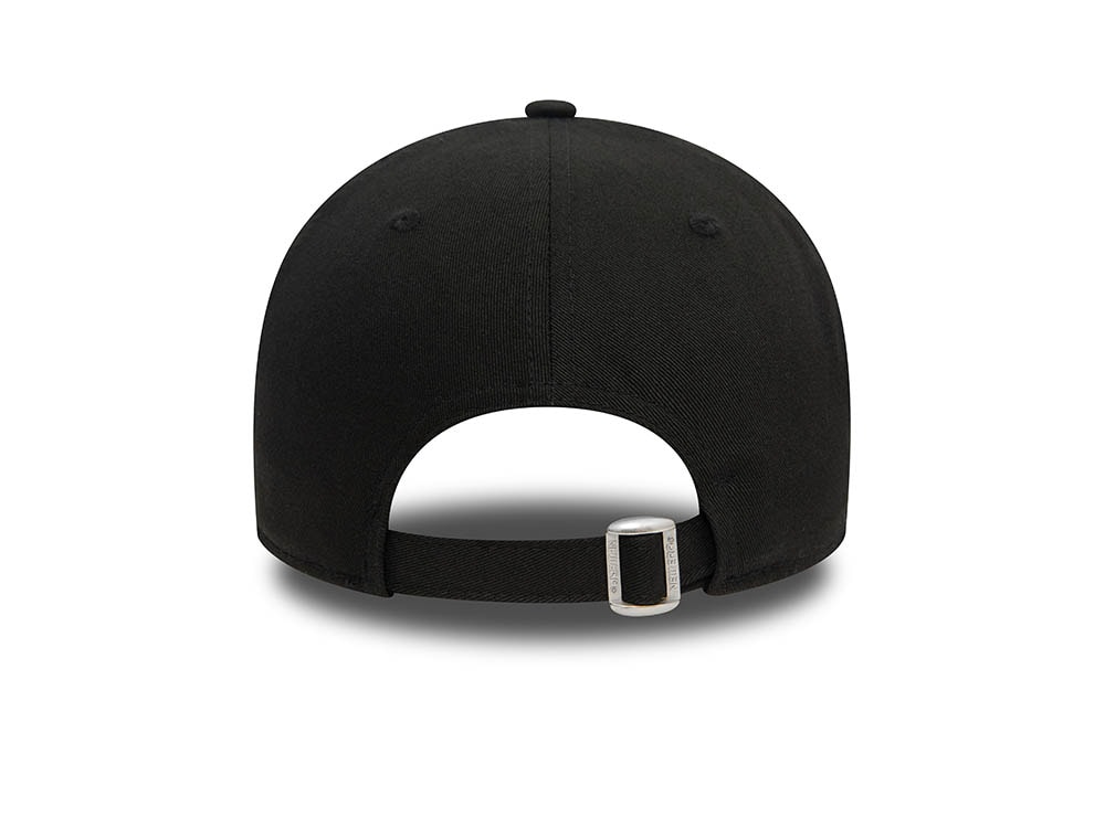 New Era Manchester United Flag 9Forty Strapback Hat