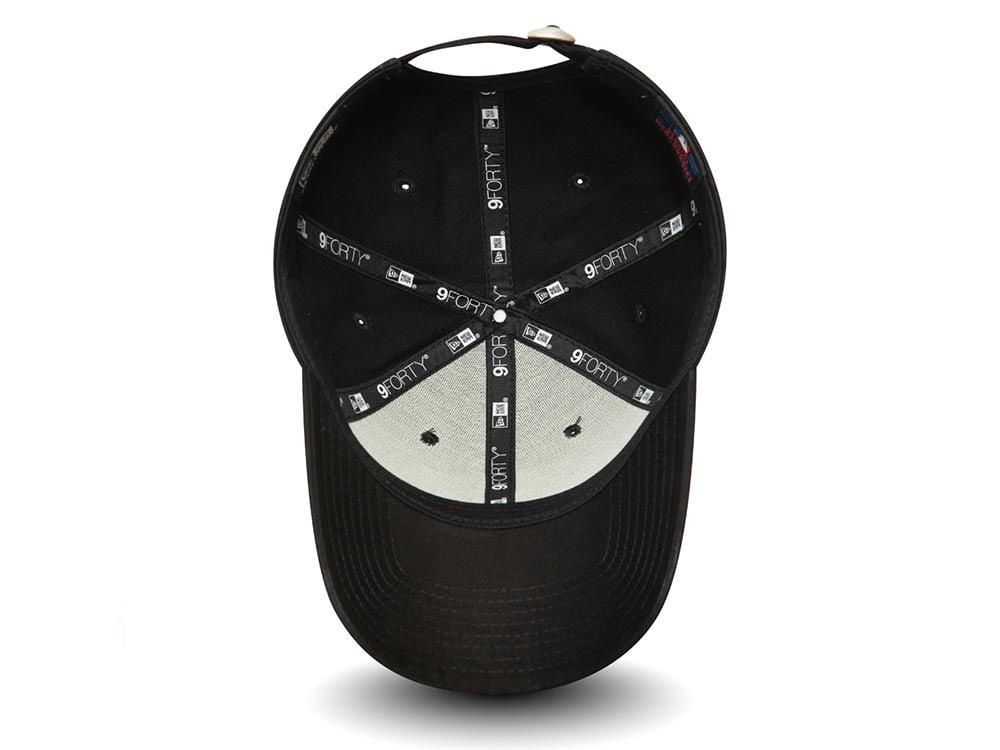 New Era New York Yankees League Essential Black Fire 9Forty Snapback Hat