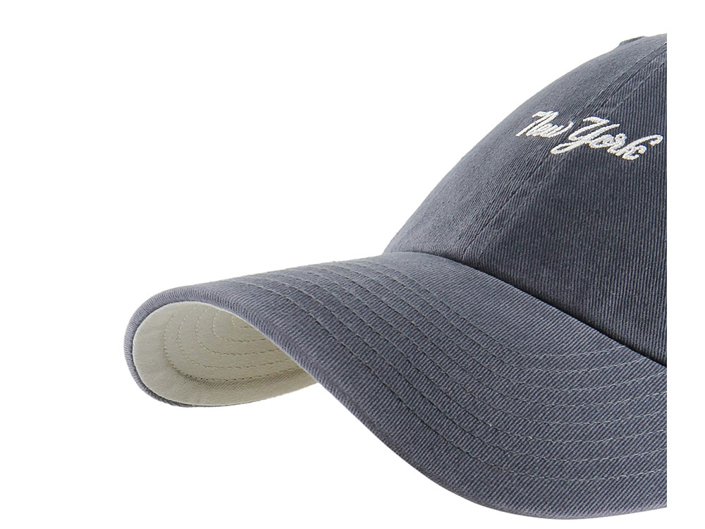 47Brand New York Yankees Vintage Navy Base Runner Edition Clean Up Strapback Cap