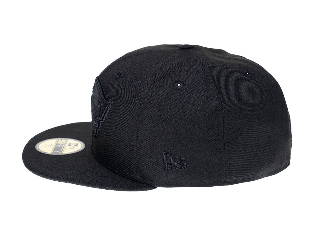 New Era New England Patriots Black on Black 59Fifty Fitted Hat