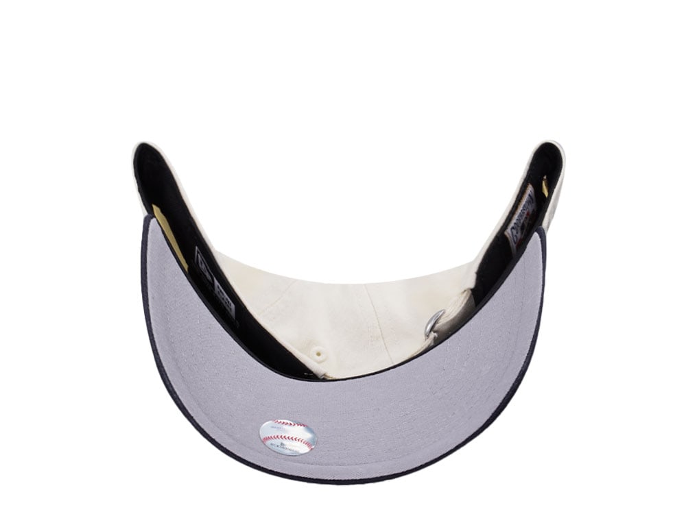 New Era New York Yankees World Series 1996 Chrome Two Tone Edition 9Twenty Strapback Hat