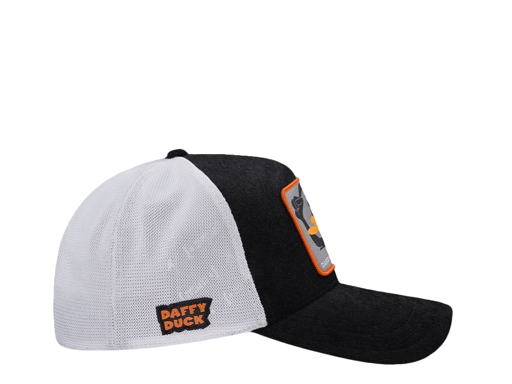 Capslab Looney Tunes Daffy Duck Black Trucker Snapback Cap