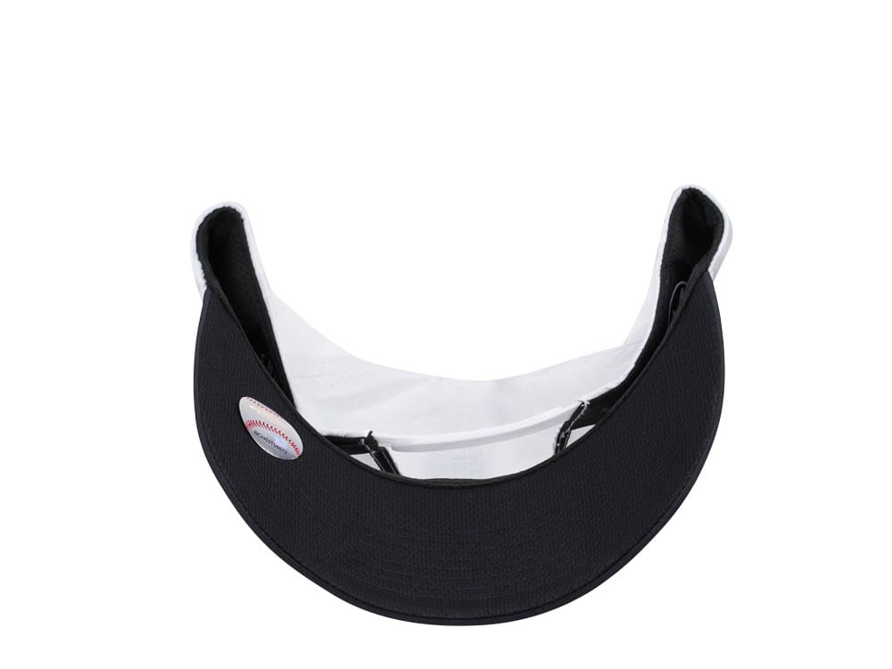 47Brand Pittsburgh Pirates White Brrr MVP Snapback Hat