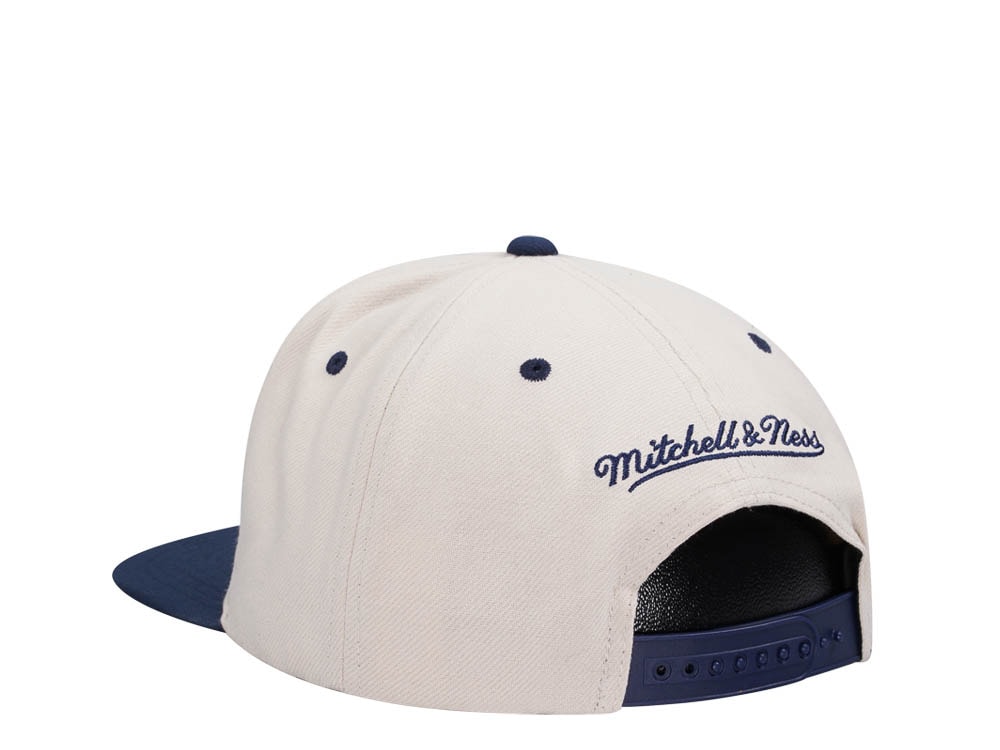 Mitchell & Ness Dallas Mavericks Sail Off White Two Tone Snapback Hat