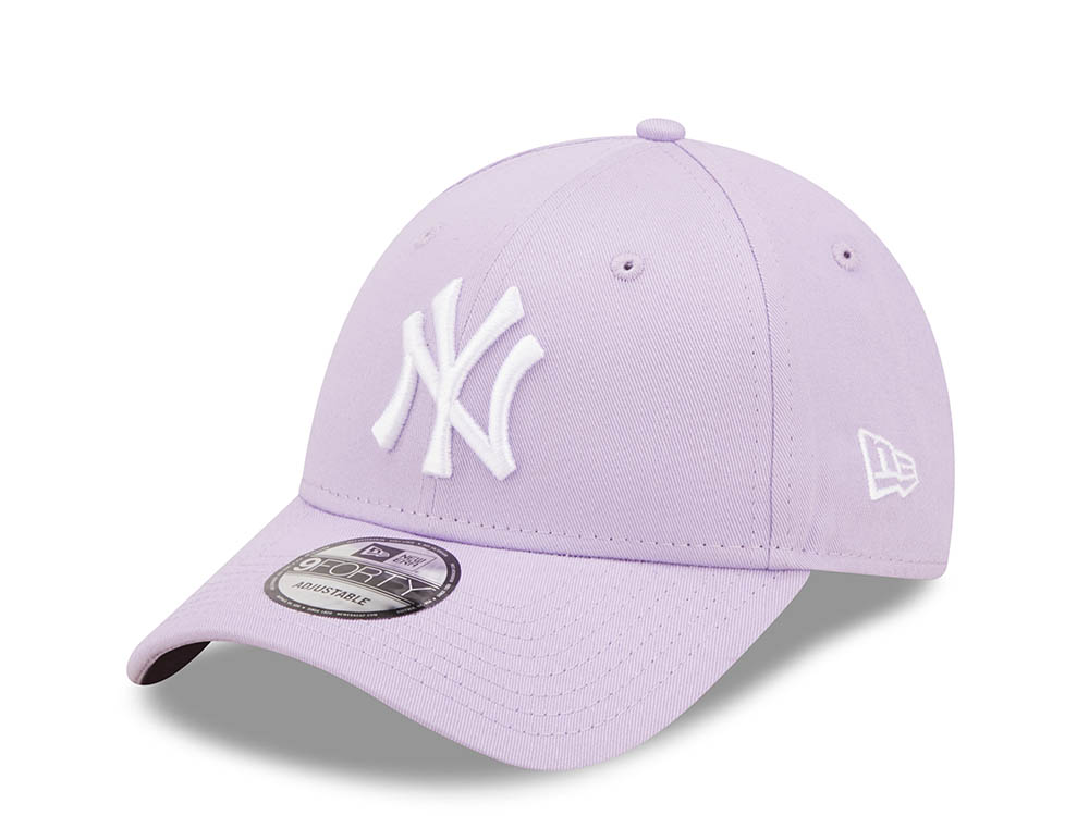 New Era New York Yankees League Essentials Lavender 9Forty Strapback Cap