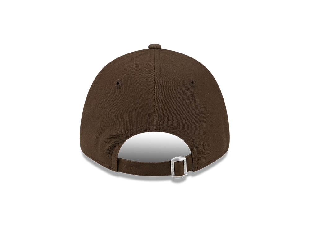 New Era New York Yankees League Essential Brown Womens 9Forty Snapback Hat
