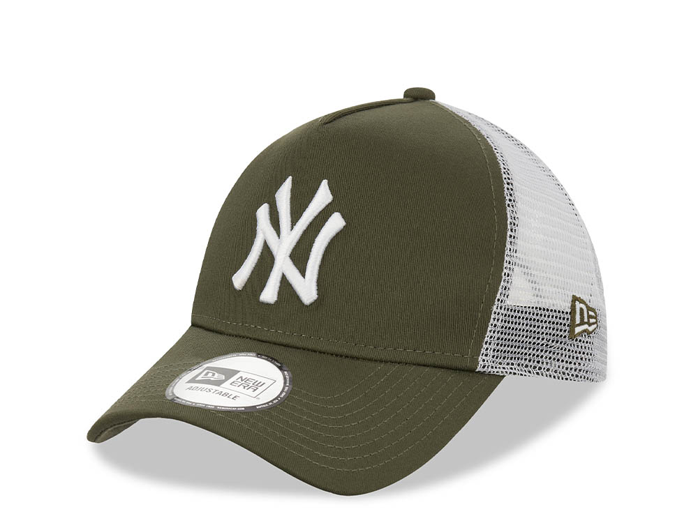 New Era New York Yankees League Essential 9Forty A Frame Trucker Snapback Hat