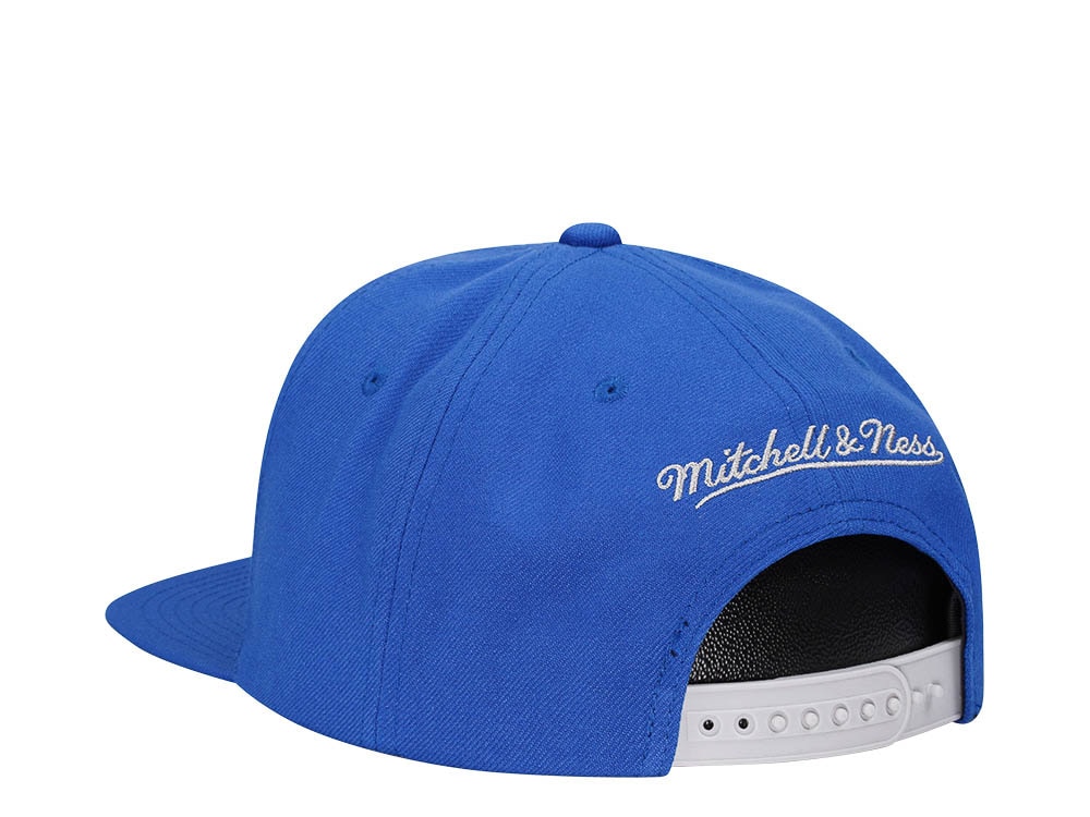 Mitchell & Ness Toronto Maple Leafs Retro Lock Up Snapback Hat