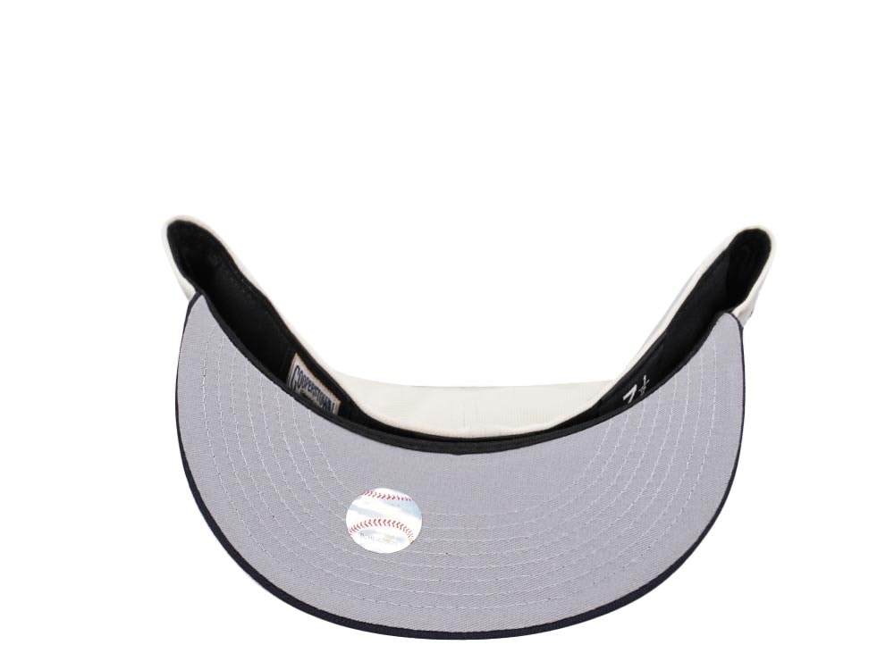 New Era Washington Nationals World Series Champions 2019 Classic Chrome Two Tone Edition 59Fifty Fitted Hat