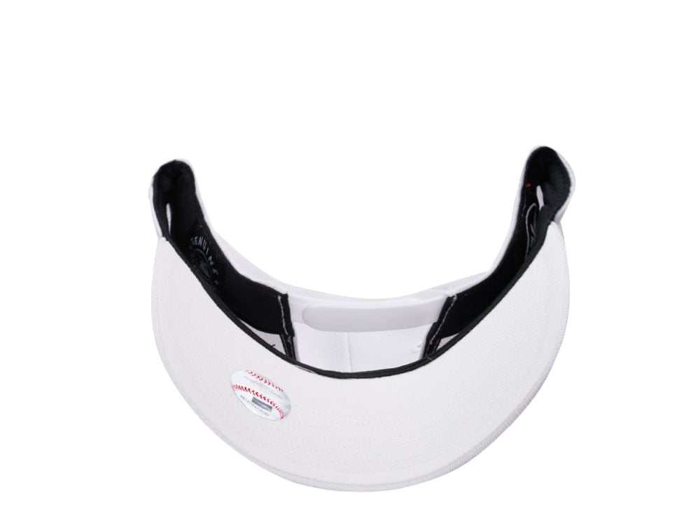 47Brand Pittsburgh Pirates White MVP Snapback Hat