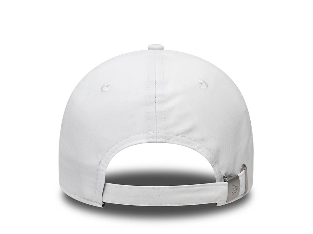 New Era New York Yankees White Basic Flawless 9Forty Strapback Hat