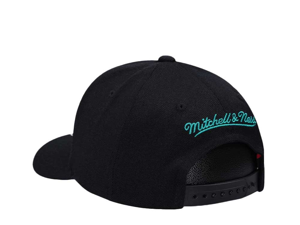 Mitchell & Ness Vancouver Grizzlies Hardwood Classic Red Flex Update Snapback Hat
