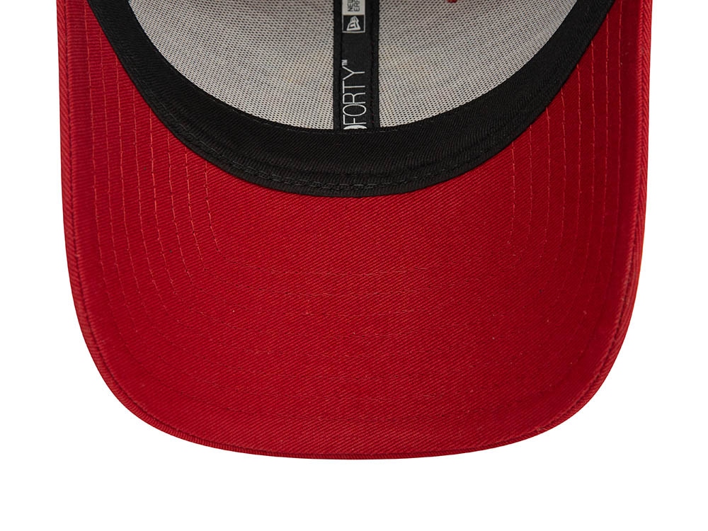 New Era Manchester United Seasonal Red 9Forty Strapback Hat