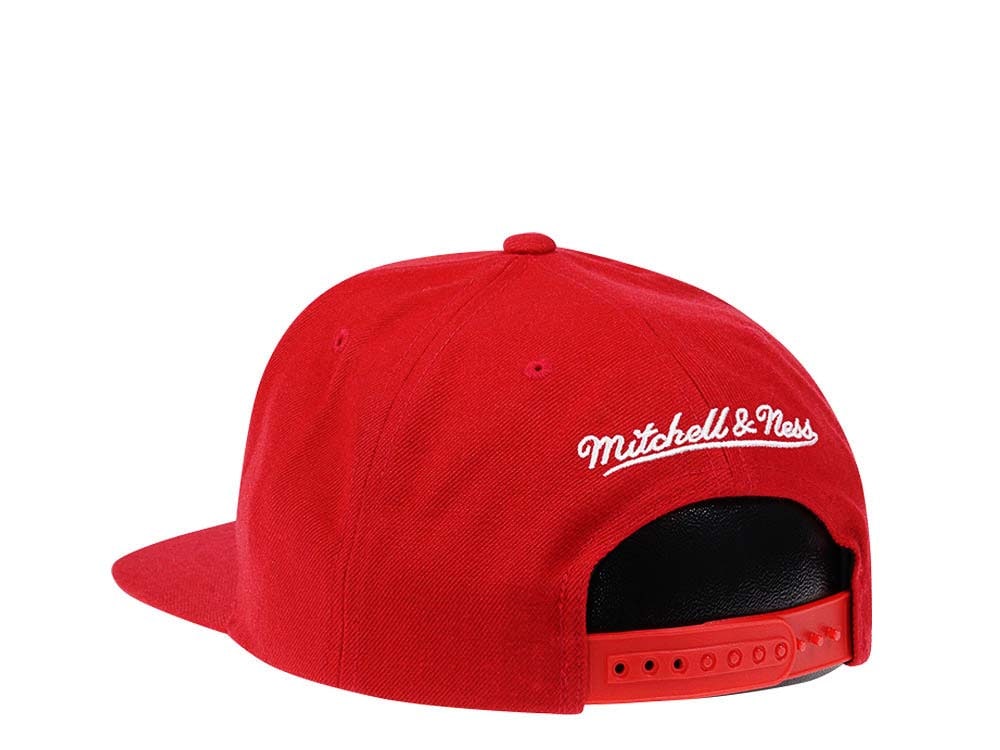 Mitchell & Ness Chicago Bulls HWC Zig Zag Satin Undervisor Snapback Hat