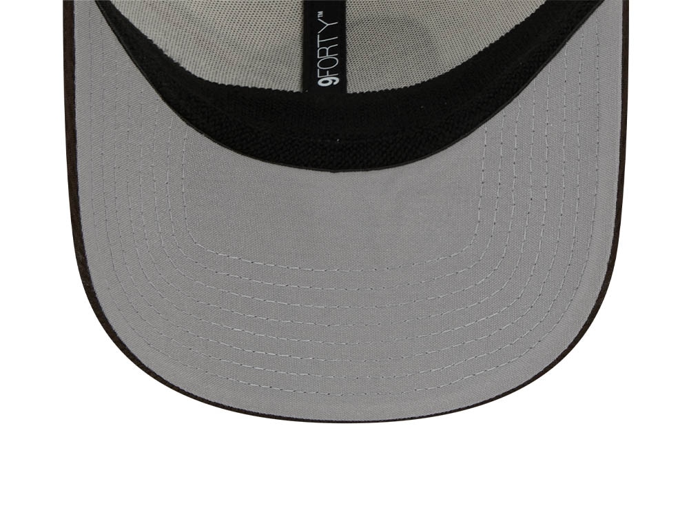 New Era Cleveland Browns NFL Sideline 2023 Brown White  9Forty Snapback Hat