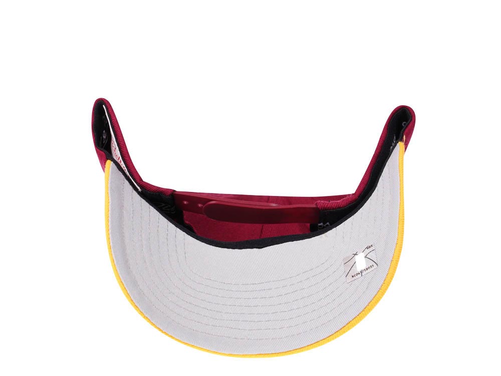 Mitchell & Ness Cleveland Cavaliers Two Tone Red Line Solid Flex Snapback Hat