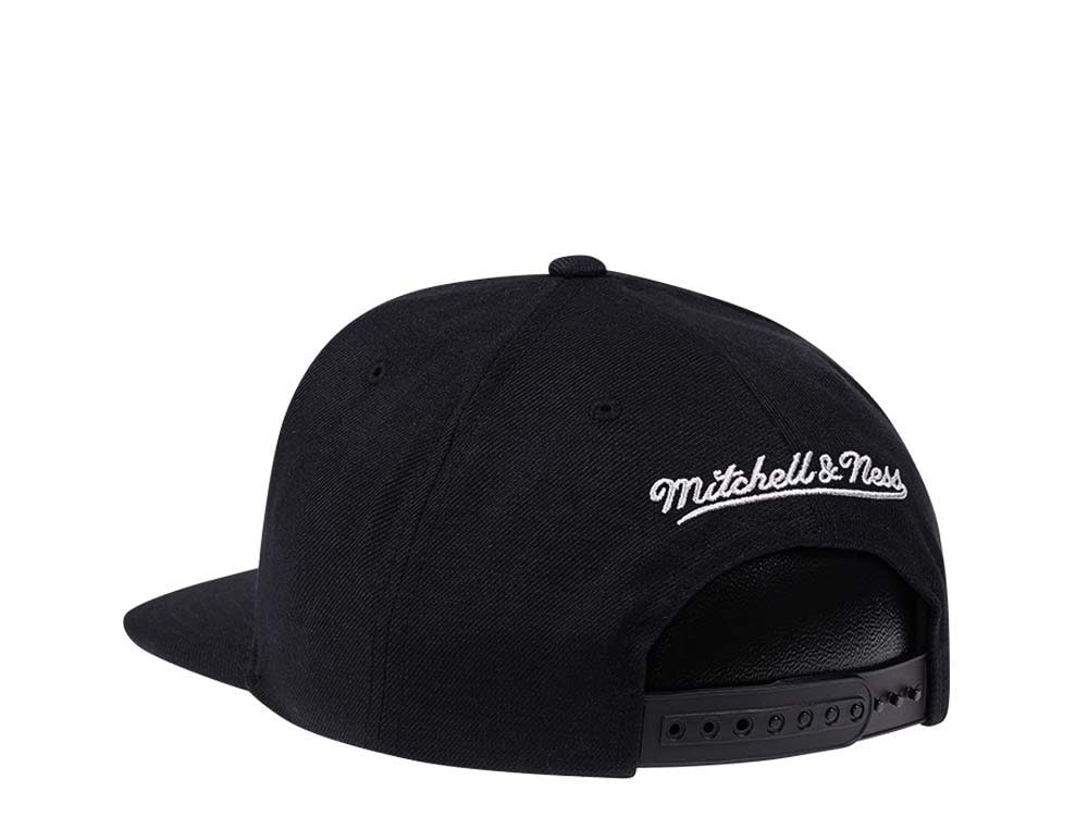 Mitchell & Ness Toronto Raptors Black Zig Zag Satin Undervisor Snapback Hat