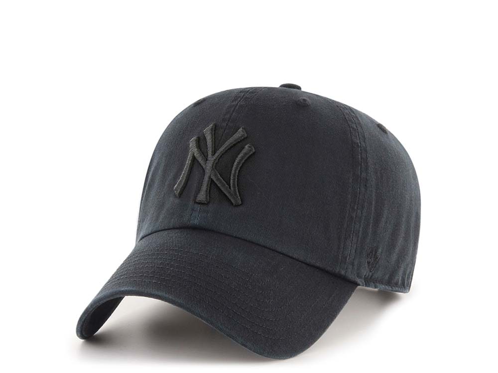 47Brand New York Yankees Clean Up All Black Strapback Hat