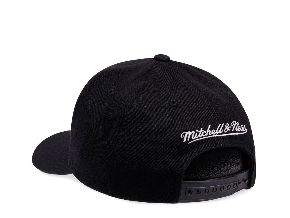 Mitchell & Ness Toronto Raptors Casper Red Line Flex Snapback Hat