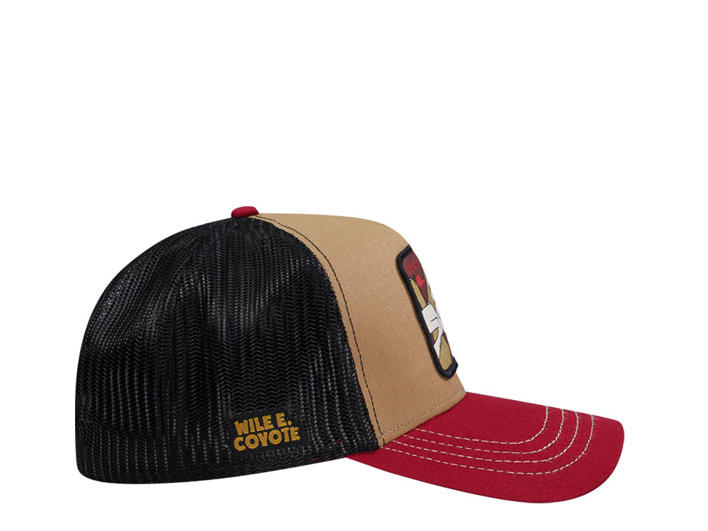 Capslab Looney Tunes Wile E Coyote Orange/Red/Black Trucker Snapback Hat