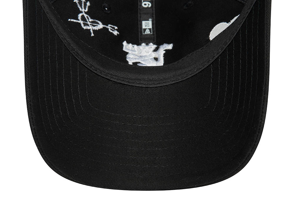 New Era Manchester United Scribble 9Twenty Strapback Hat