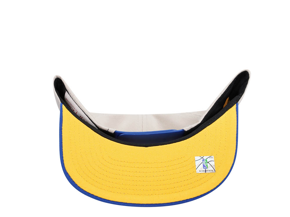 Mitchell & Ness Golden State Warriors Sail Off White Two Tone Snapback Hat