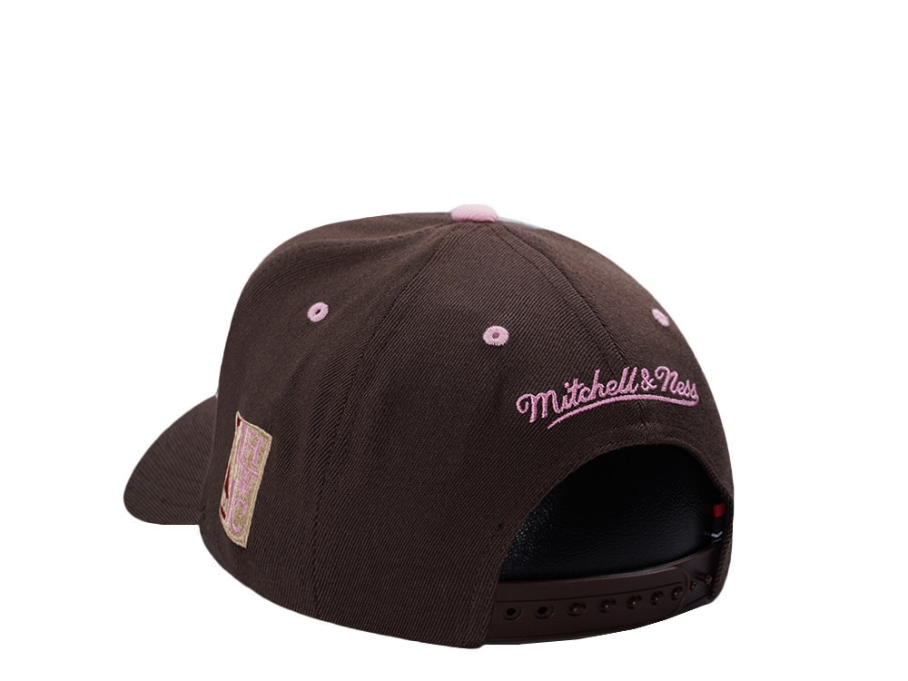 Mitchell & Ness Philadelphia 76ers 60th Anniversary Hardwood Classic Brown Sugar Edition Snapback Cap