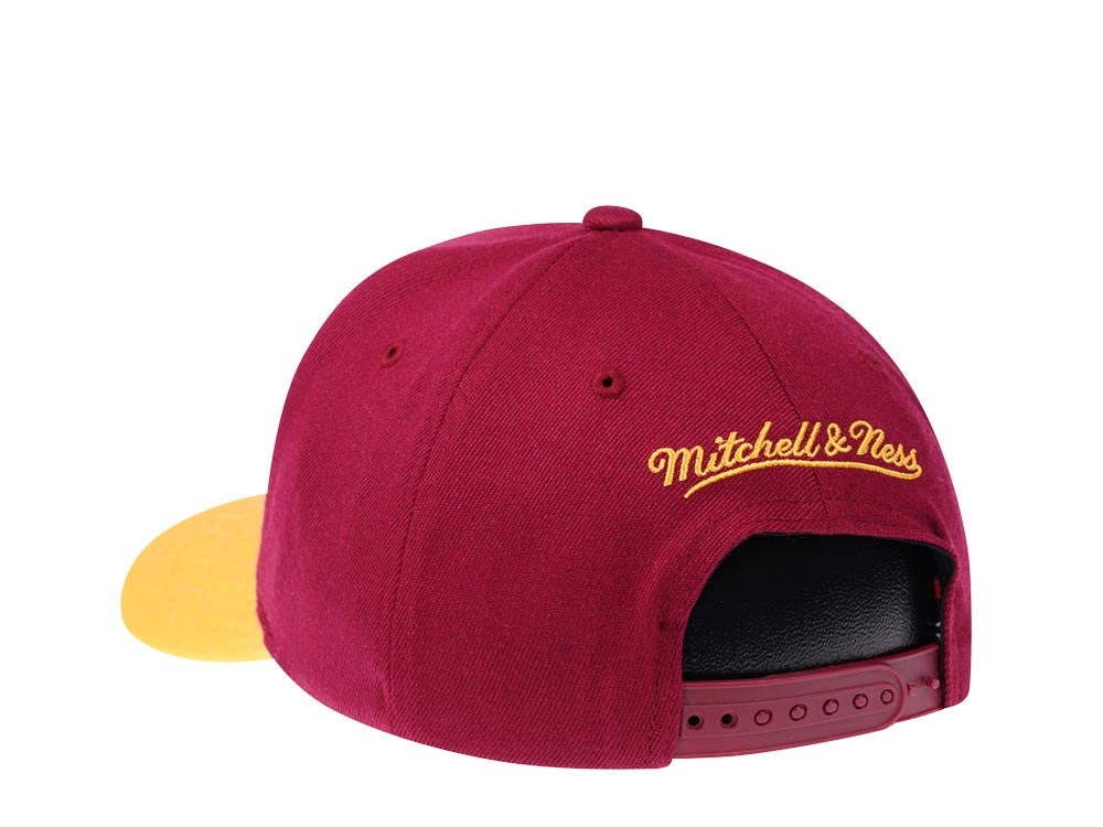 Mitchell & Ness Cleveland Cavaliers Two Tone Red Line Solid Flex Snapback Hat