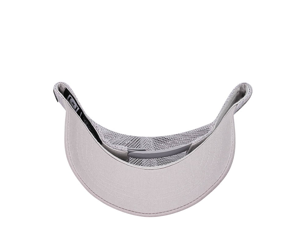 Capslab Looney Tunes Bugs Bunny Trucker Snapback Hat