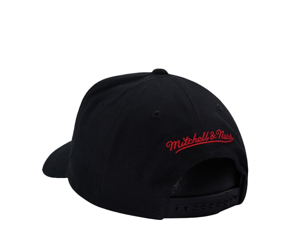 Mitchell & Ness Miami Heat Black Pro Pinch Fit Snapback Hat