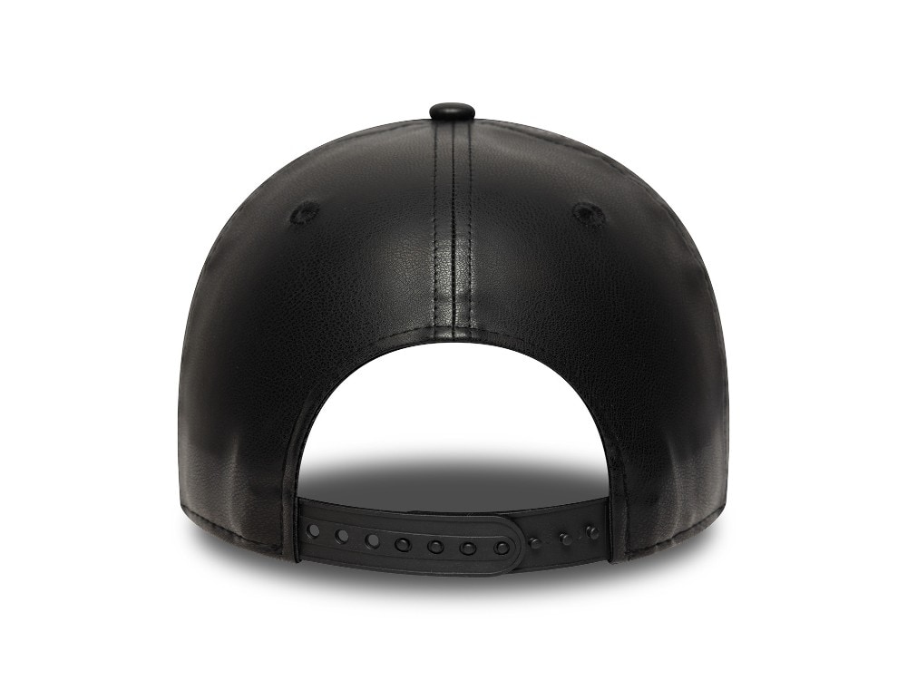 New Era Chicago Bulls Black PU Leather Edition 9Forty M Crown Snapback Cap