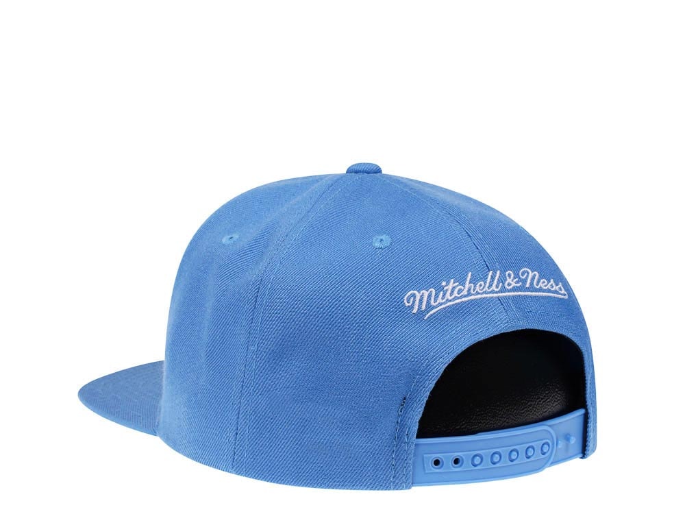 Mitchell & Ness Cleveland Cavaliers Hardwood Classics Snapback Hat