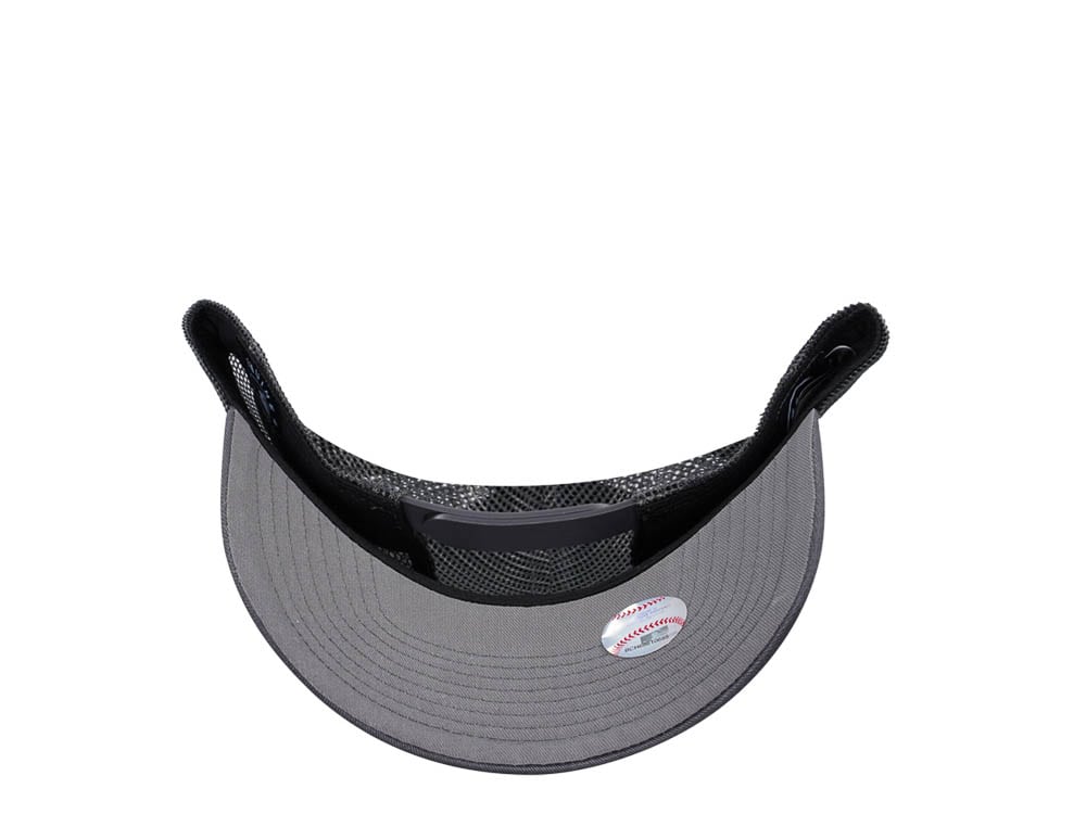 47Brand New York Yankees Charcoal Ballpark Mesh MVP Trucker Snapback Hat