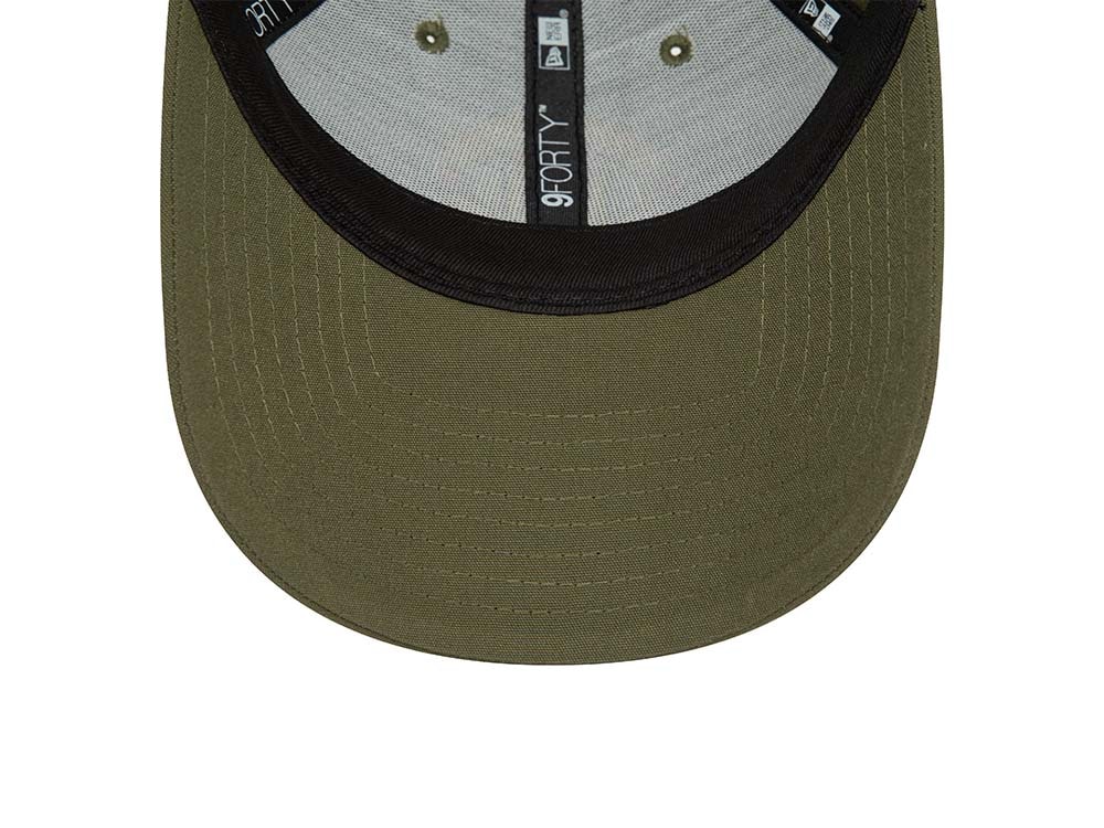 New Era Manchester United Seasonal Pop 9Forty Strapback Hat
