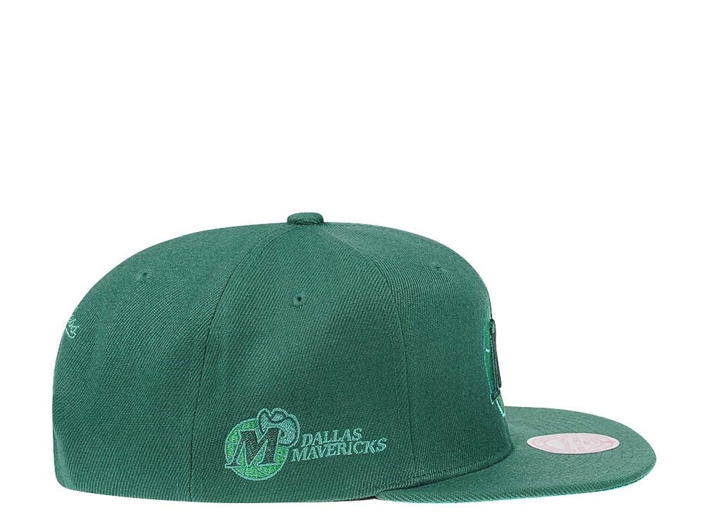 Mitchell & Ness Dallas Mavericks Green Hardwood Classic Snapback Hat