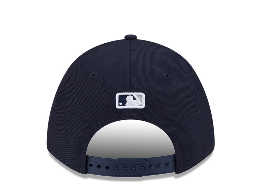 New Era New York Yankees Player Replica 9Forty M Crown Snapback Cap