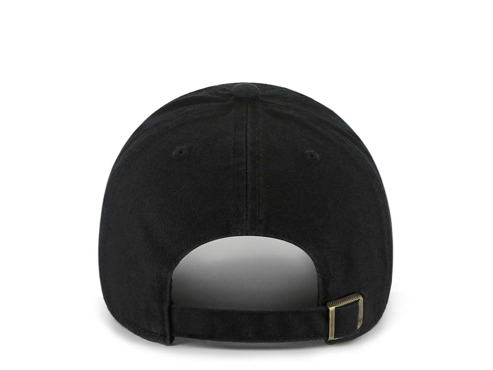 47Brand North Carolina Tar Heels Black Clean Up Strapback Hat