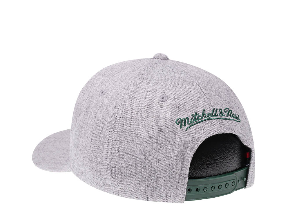 Mitchell & Ness Milwaukee Bucks Heather Gray Red Line Solid Flex Snapback Hat