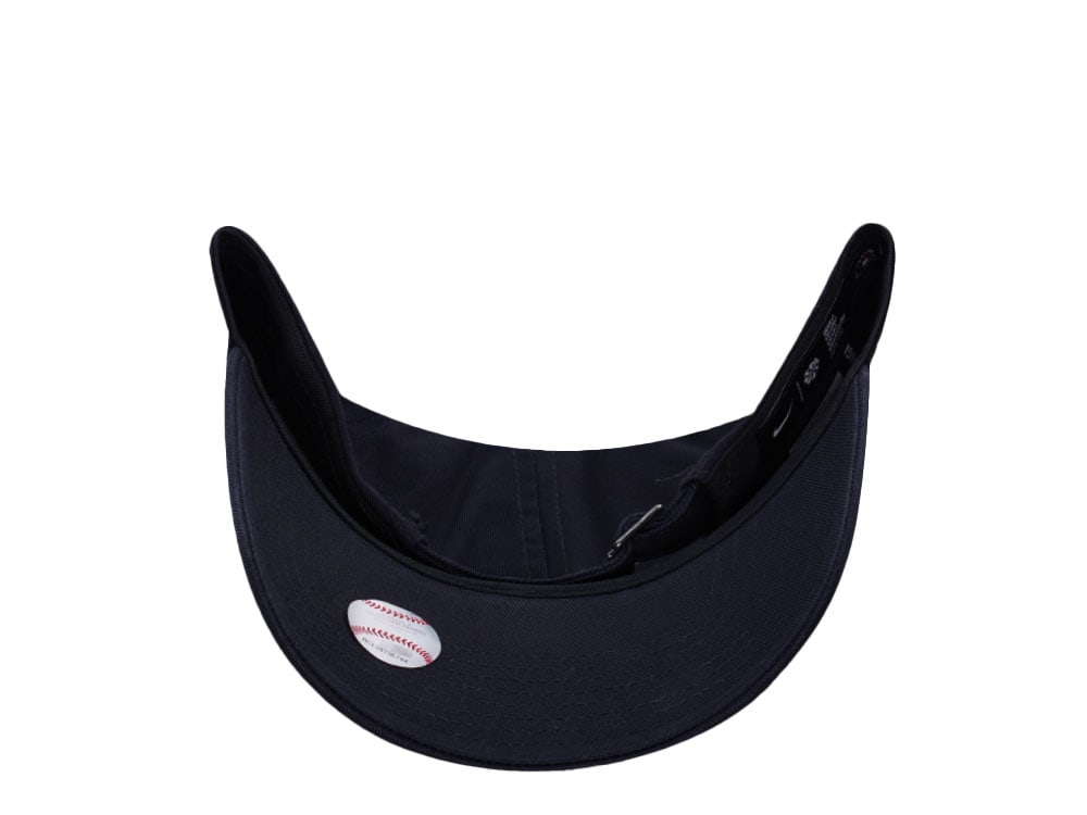 Nike Detroit Tigers Club Black Edition Strapback Cap