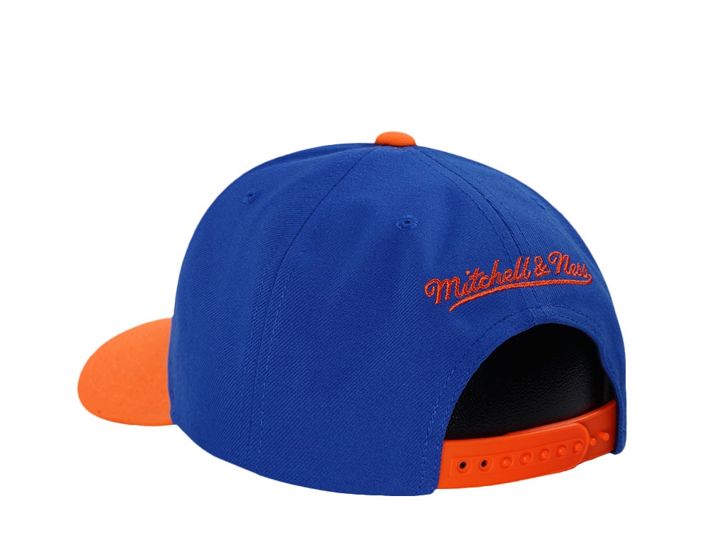 Mitchell & Ness New York Knicks Hardwood Classic Pro Crown Fit Blue Snapback Hat