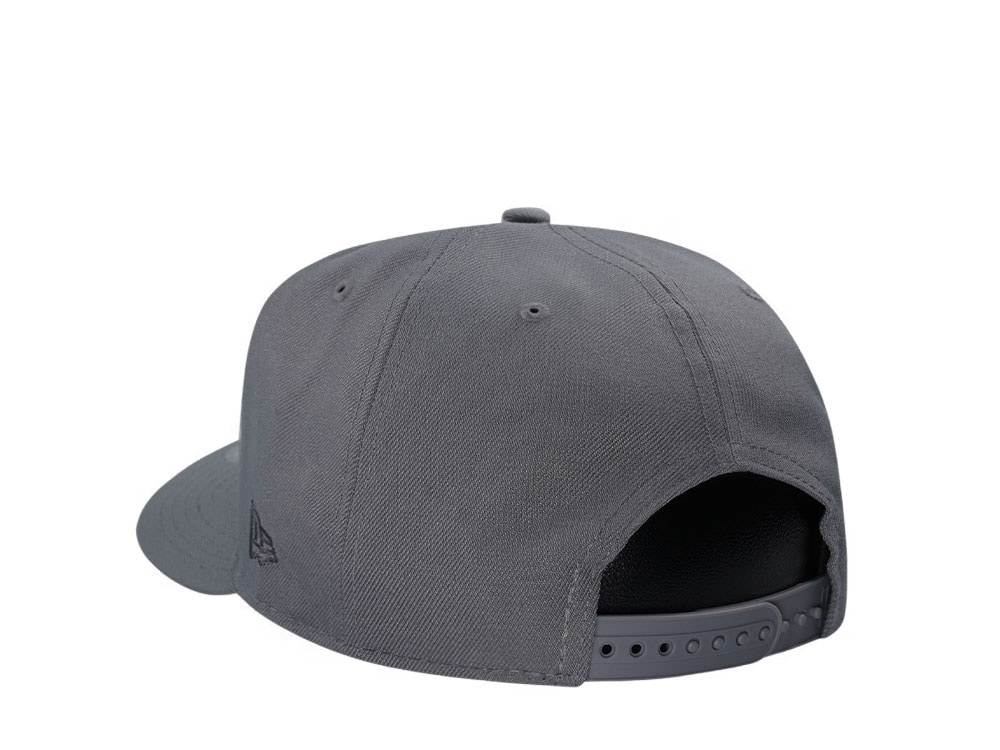 New Era Boston Red Sox World Series 2004 Gray Metallic Edition 9Fifty A Frame Snapback Hat
