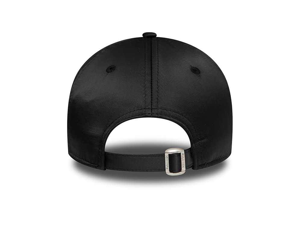 New Era New York Yankees Satin Black Womens 9Forty Strapback Hat