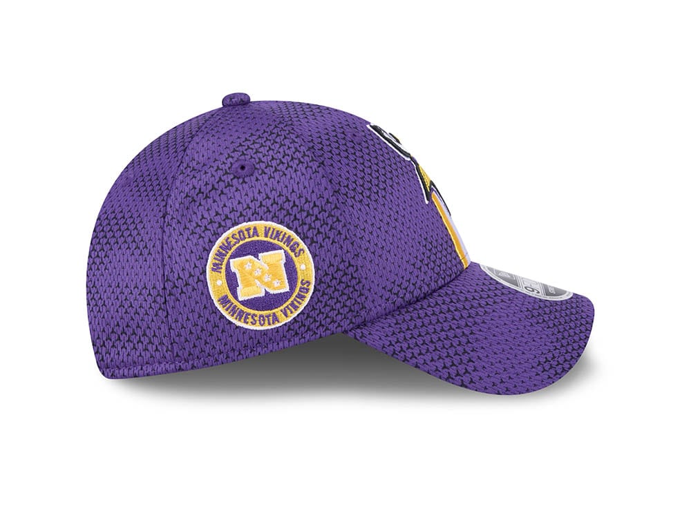 New Era Minnesota Vikings Sideline 2024 9Forty Stretch Snapback Hat